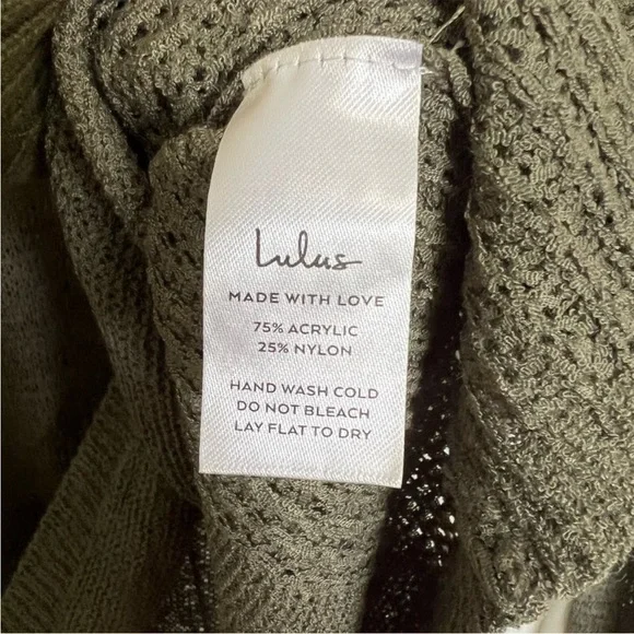 Lulu's Green Sweater - Picture 9 of 9